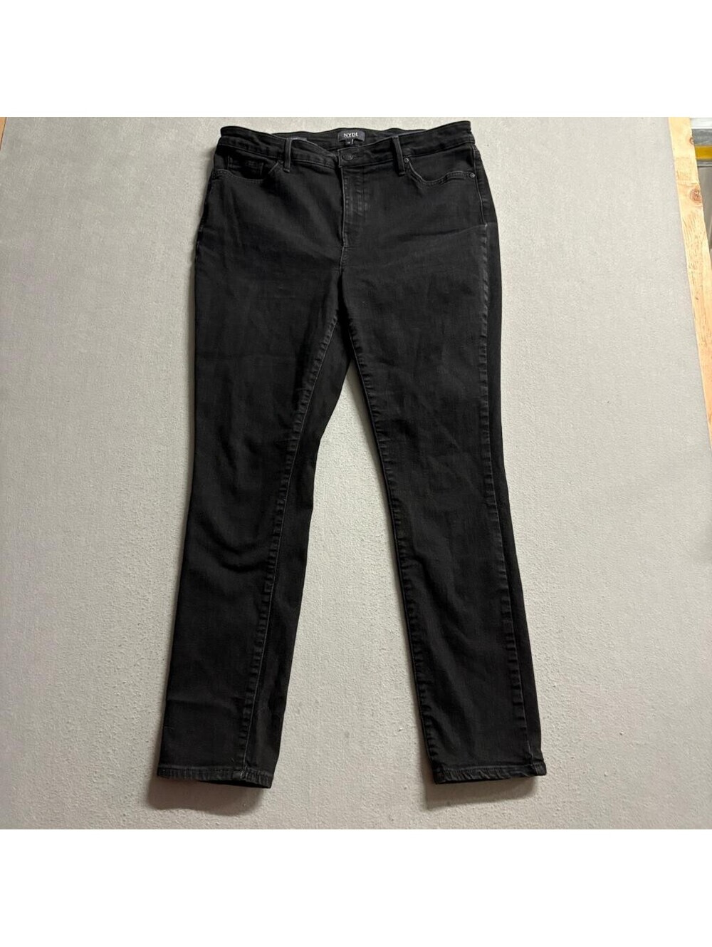NYDJ Alina Legging Jeans Womens 14 Black Lift Tuck Stretch Denim Skinny